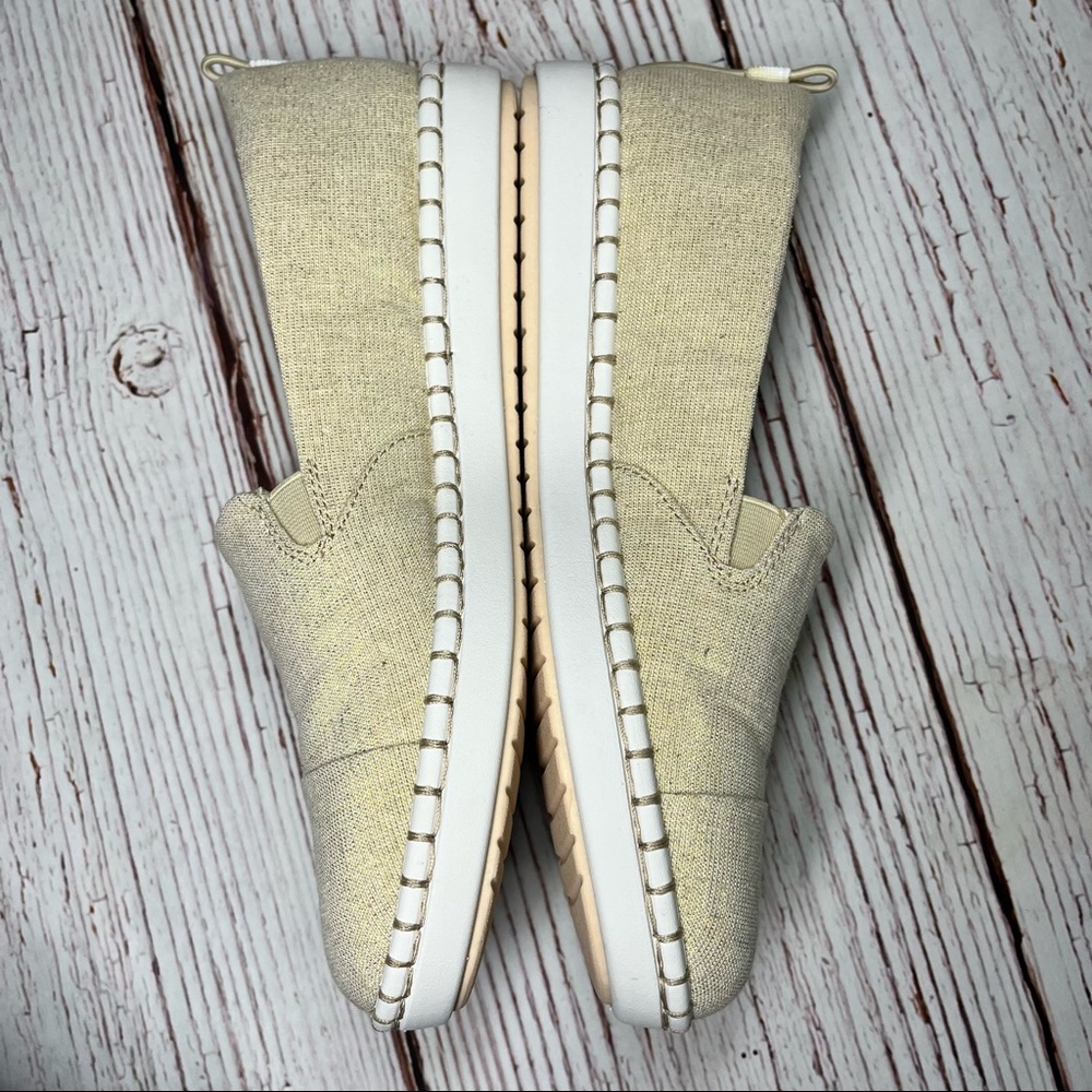 Clarks Step Glow Shoes - Picture 4 of 10
